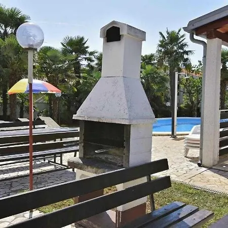 Apartment In With Balcony, Wifi 819-4 Poreč